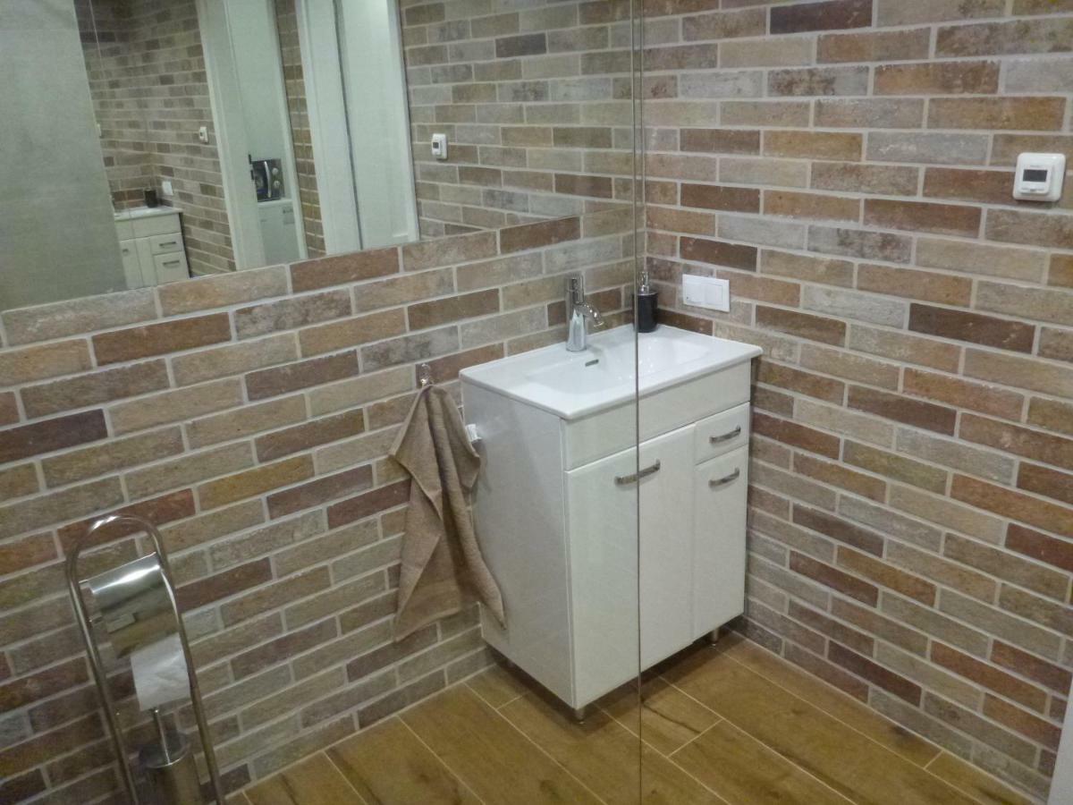 Apartament na Brodatego Breslávia Exterior foto